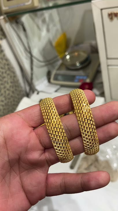 Mayank Chains & Jewels business photograph