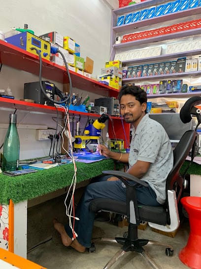 Pro Repair Mobile service center business photograph