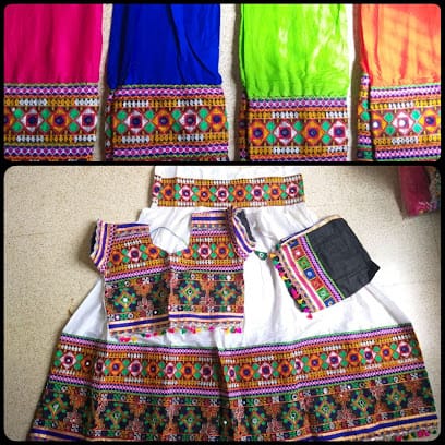 Popular Handicraft business photograph