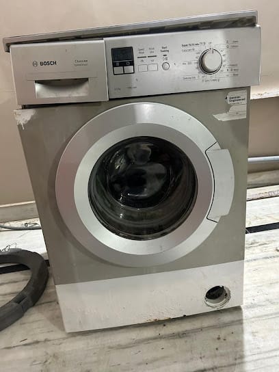 Royal Service Center business photograph