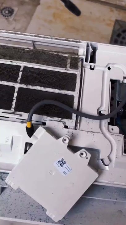 HONEST SERVICE business photograph