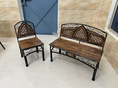 Natural Art and Crafts business photograph