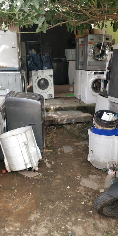 Abhi Service junction business photograph