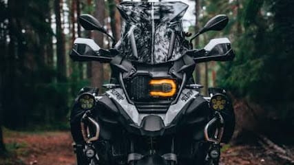 MOTOREEZ | Motorcycle Service | Restoration | Customs | Accessories business photograph