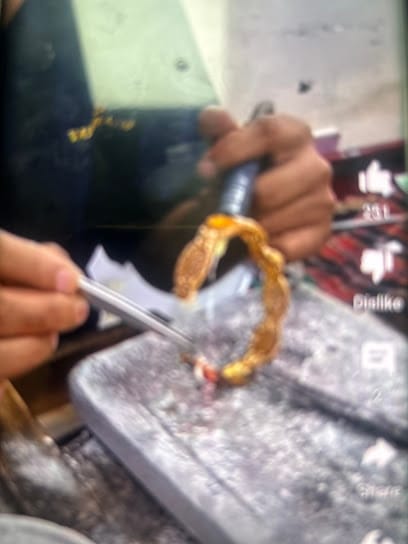 Sona jewellery repair and polish business photograph