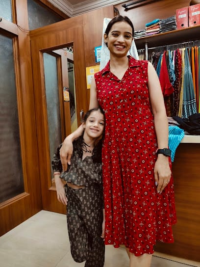 Saurashtra Handicraft business photograph