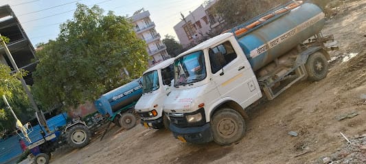 Deepak Water Tanker Supplier business photograph