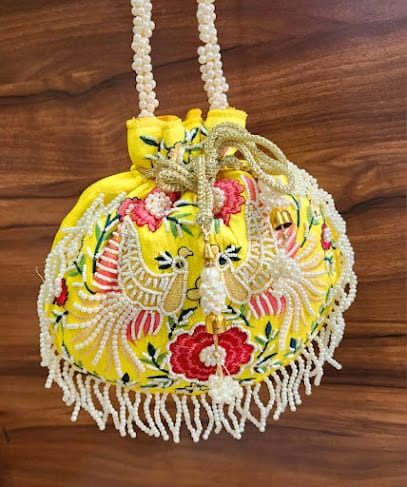 Women’s Gallery business photograph