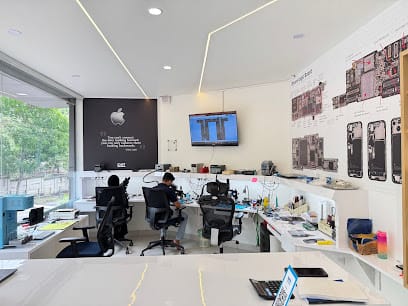 iDOT Apple Service business photograph