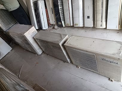 Cool Wave Refrigeraton and Old Ac Dealer also other Cervices. business photograph