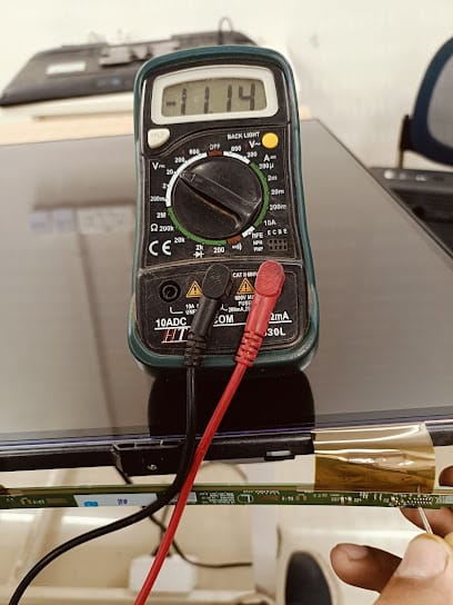 Angel electronics business photograph