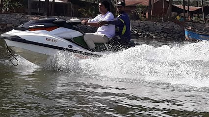 Wonder Splassh business photograph