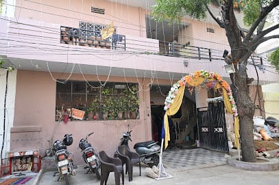 Eco-friendly Clay Mart business photograph