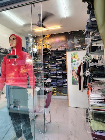 B1 FASHIONS business photograph