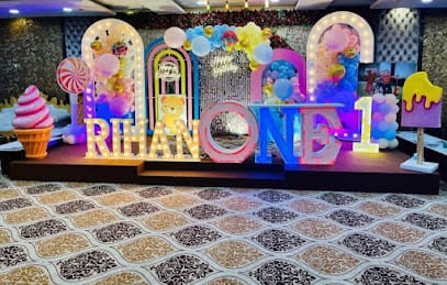 SHOWMAQERS EVENTS -WEDDINGS PLANNER business photograph