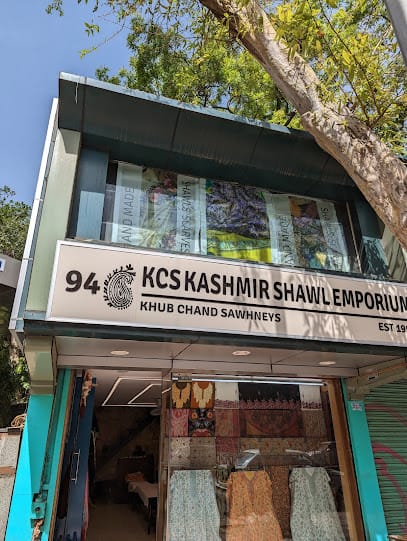 KCS Kashmir Shawl Emporium | Best place to buy Kashmiri Shawls business photograph