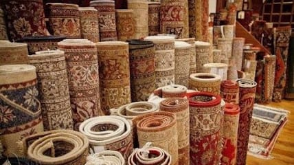 Hubbi International - Silk Carpet Wholesalers in Delhi - Best Pashmina Shawls & Stoles - Best Kashmir silk Carpet store business photograph