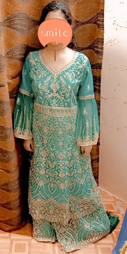 SS fashion Boutique business photograph