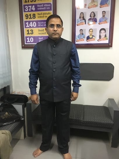 Major collection business photograph