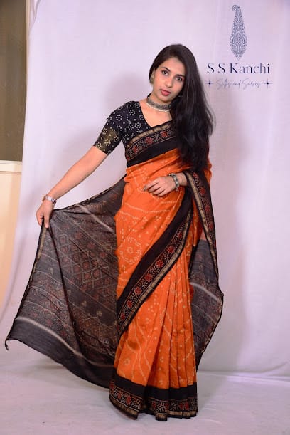S S Kanchi Silks And Sarees business photograph
