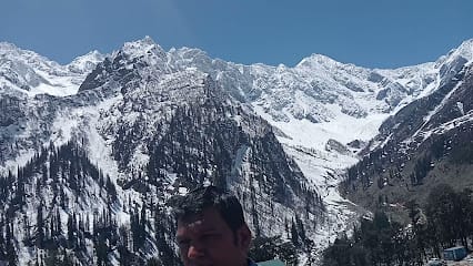 Ratan taxi services business photograph