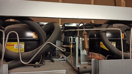 AC & Refrigerator Technician business photograph