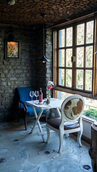 Music & Mountains - Hillside Cafe & Cocktail Bar business photograph