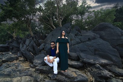 MEDIA CREATION business photograph