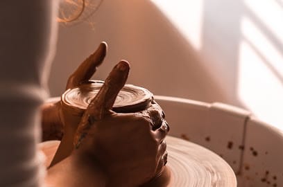 Trayah Pottery business photograph