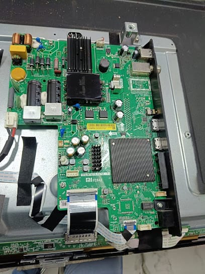 4 U INFO TECH ELECTRONICS SERVICES business photograph