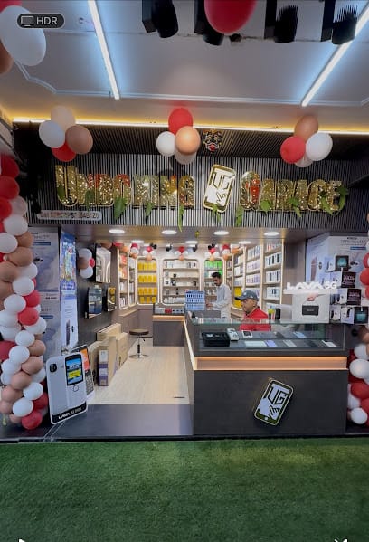 Unboxing garage by better choice exclusive business photograph