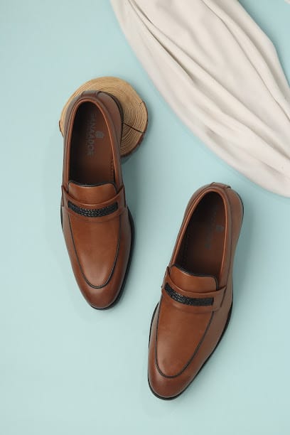 ShopTribe India - Shoe Manufacturer, Supplier, Dealer & Distributor Mumbai, India business photograph