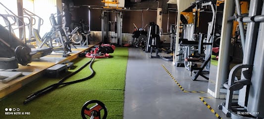 Muscle Fitness Club: Personal Training for Fitness business photograph