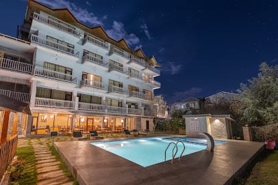 Himalayan Heights Manali business photograph