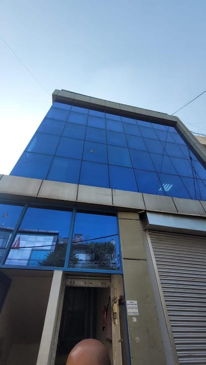 HundredYears Health Foods business photograph