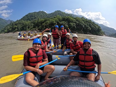 Monal Adventure business photograph