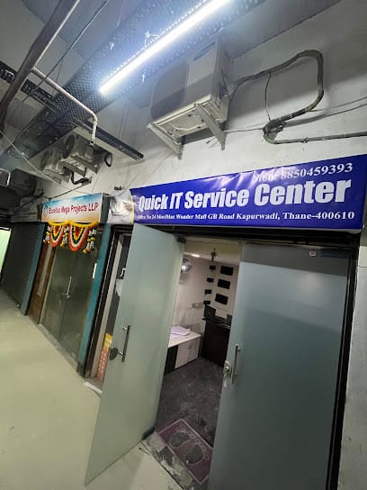 Quick It Service Center laptop repair center business photograph