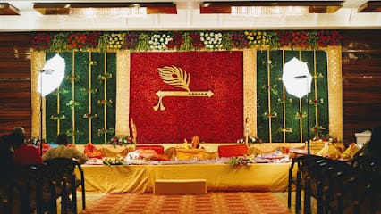 The Eveneer business photograph