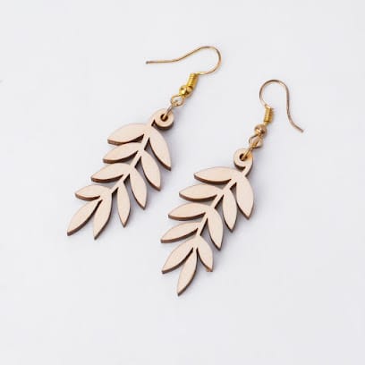 Crafted Jewels and Threads business photograph