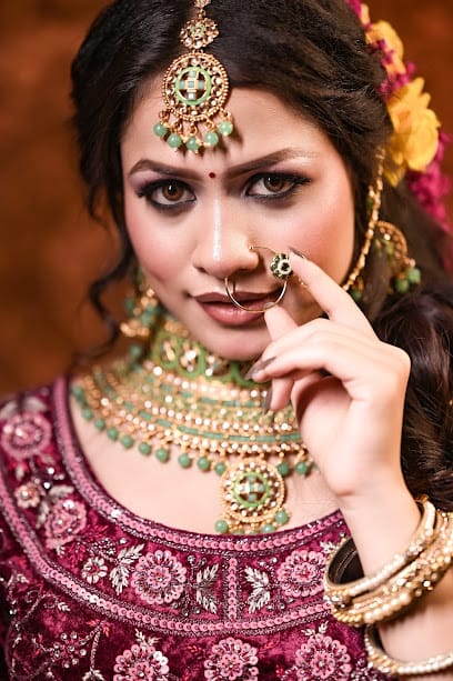 Meenakshi Makeovers Jhansi business photograph