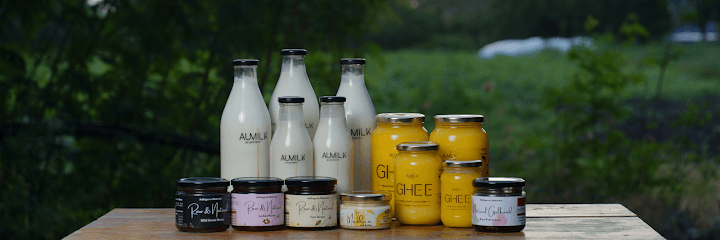 Aumilk - Gir Cows A2 Milk, Vedic Bilona Ghee and Organic Products, Ahmedabad business photograph