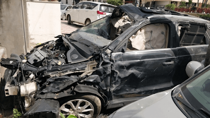 mayapuri scrap cars dealer business photograph