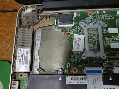 Laptop Repairing Solution business photograph