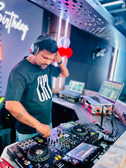 DJ SAMAR PATEL business photograph