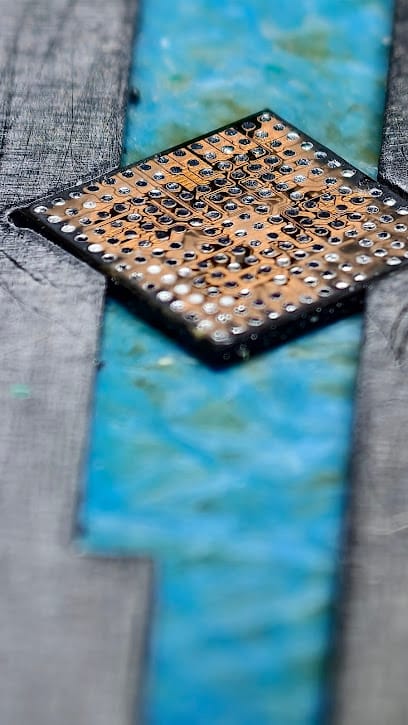 Q-Fone Mobiles – 100% Warranty on Every Service business photograph