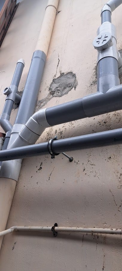 CR Plumbing Service business photograph