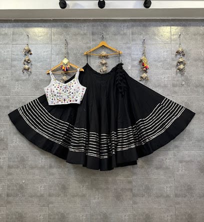 Queen's Drapes business photograph