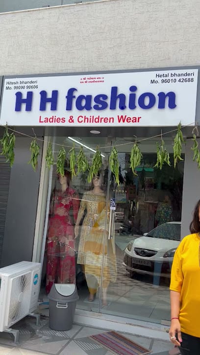 H H FASHION business photograph