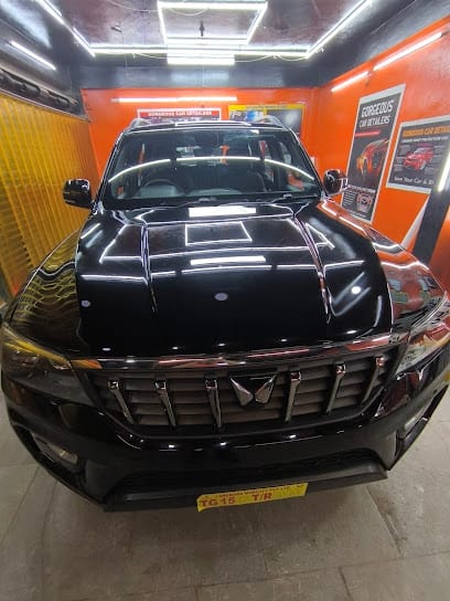 GORGEOUS CAR DETAILERS business photograph