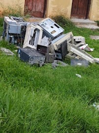 M P - E-Waste business photograph